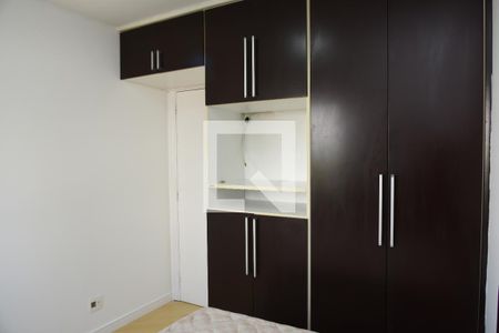 Apartamento para alugar com 82m², 3 quartos e 2 vagasQuarto 3 - Armários