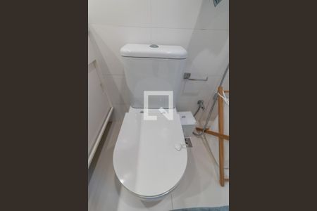 Apartamento à venda com 108m², 3 quartos e 2 vagasSuíte - Banheiro