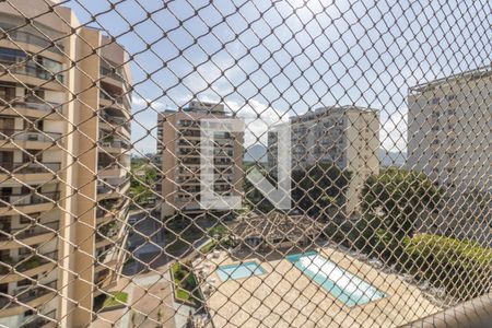 Apartamento à venda com 108m², 3 quartos e 2 vagasSuíte - Varanda