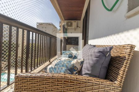 Apartamento à venda com 108m², 3 quartos e 2 vagasSuíte - Varanda