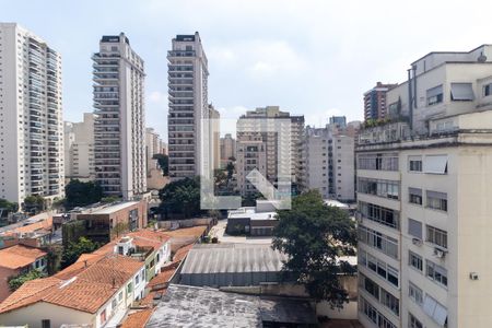 Vista da Sala de apartamento para alugar com 2 quartos, 100m² em Pinheiros, São Paulo