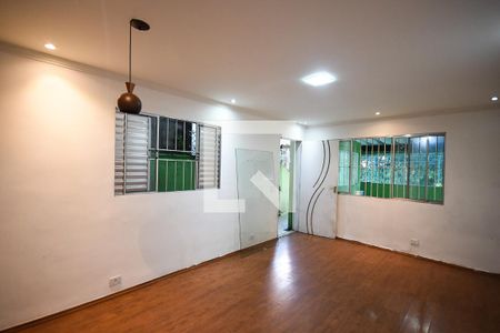 Sala de casa para alugar com 3 quartos, 125m² em Jardim Guayana, São Paulo