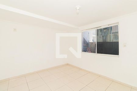 Casa para alugar com 3 quartos, 75m² em Vila Mazzei, São Paulo