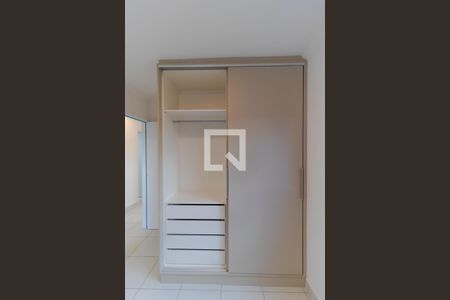 Apartamento para alugar com 63m², 3 quartos e 2 vagas Apartamento para alugar com 63m², 3 quartos e 2 vagasQuarto 02 - Armário