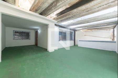 Garagem de casa para alugar com 3 quartos, 210m² em Vila Fachini, São Paulo