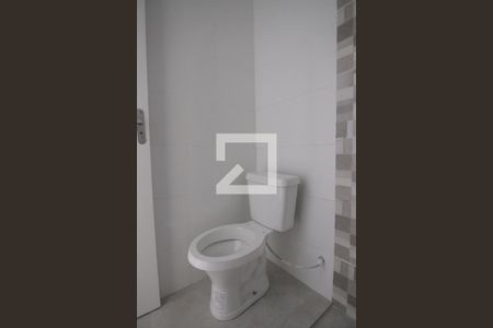 Banheiro
 de apartamento para alugar com 2 quartos, 45m² em Jardim Jaú (zona Leste), São Paulo