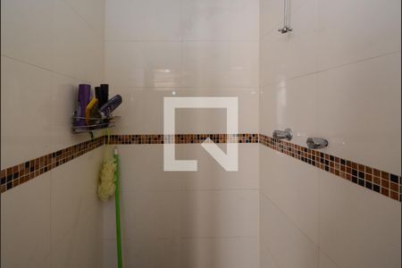 Casa à venda com 170m², 3 quartos e 2 vagasBanheiro de serviço