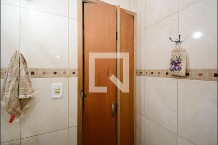 Casa à venda com 170m², 3 quartos e 2 vagasBanheiro Social 