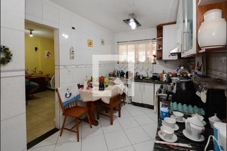Casa à venda com 170m², 3 quartos e 2 vagasCozinha