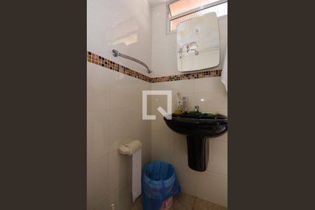 Casa à venda com 170m², 3 quartos e 2 vagasBanheiro de serviço