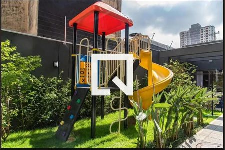 Studio à venda com 30m², 1 quarto e sem vaga Studio à venda com 30m², 1 quarto e sem vagaÁrea Comum - Playground