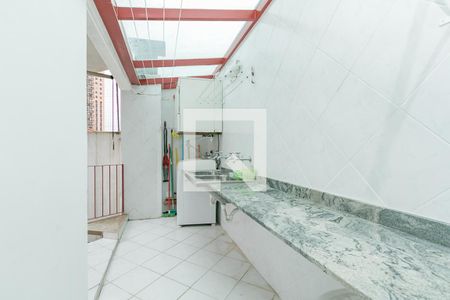 Casa à venda com 150m², 3 quartos e 2 vagas Casa à venda com 150m², 3 quartos e 2 vagasÁrea de Serviço