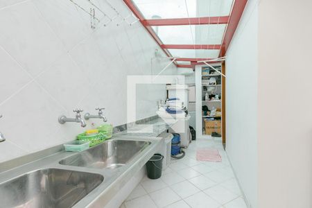 Casa à venda com 150m², 3 quartos e 2 vagas Casa à venda com 150m², 3 quartos e 2 vagasÁrea de Serviço