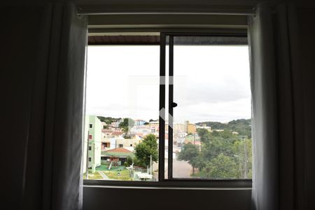 Sala de apartamento para alugar com 2 quartos, 46m² em Cidade Industrial, Curitiba