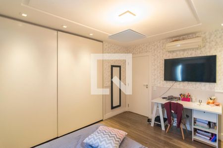 Apartamento à venda com 200m², 3 quartos e 4 vagasQuarto 2 Suite