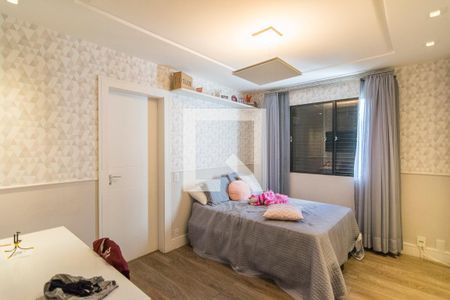 Apartamento à venda com 200m², 3 quartos e 4 vagasQuarto 2 Suite