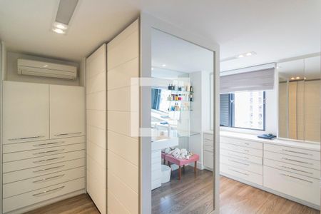 Apartamento à venda com 200m², 3 quartos e 4 vagasCloset da Sutie 1