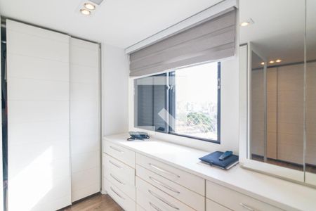 Apartamento à venda com 200m², 3 quartos e 4 vagasCloset da Sutie 1