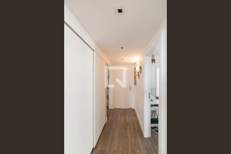 Apartamento à venda com 200m², 3 quartos e 4 vagasCorredor