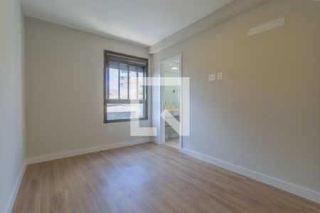 Apartamento à venda com 74m², 3 quartos e 2 vagas Apartamento à venda com 74m², 3 quartos e 2 vagasSuite