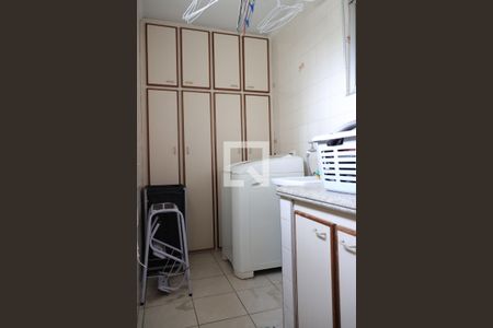 Apartamento para alugar com 77m², 3 quartos e 1 vagaÁrea de Serviço