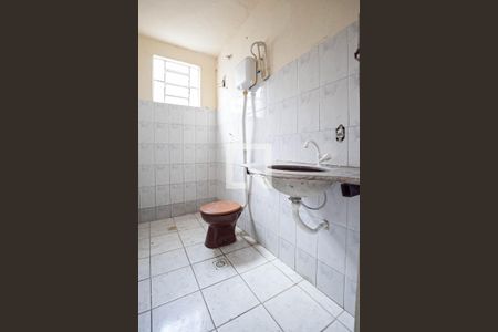 Banheiro social  de casa para alugar com 1 quarto, 45m² em Tupi B , Belo Horizonte