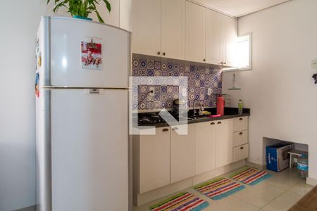 Sala/Cozinha de casa de condomínio à venda com 2 quartos, 102m² em Nonoai, Porto Alegre