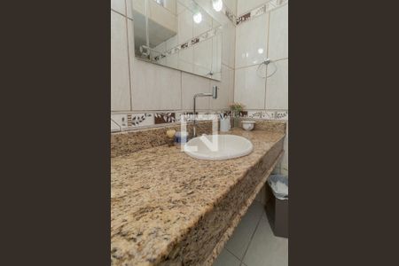 Casa à venda com 250m², 4 quartos e 3 vagasBanheiro