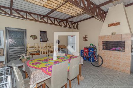Casa à venda com 250m², 4 quartos e 3 vagasQuintal / Churrasqueira