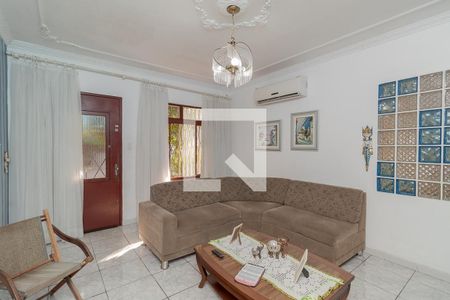 Sala de casa à venda com 4 quartos, 250m² em Boa Vista, Porto Alegre