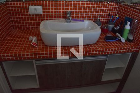 Casa de condomínio para alugar com 144m², 3 quartos e 3 vagasBanheiro da Suíte