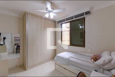 Apartamento à venda com 398m², 4 quartos e 4 vagas Apartamento à venda com 398m², 4 quartos e 4 vagasSuíte 2