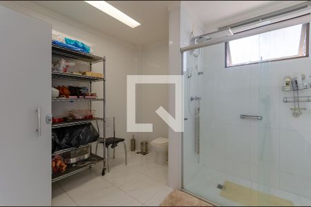 Apartamento à venda com 398m², 4 quartos e 4 vagas Apartamento à venda com 398m², 4 quartos e 4 vagasBanheiro Suíte 1