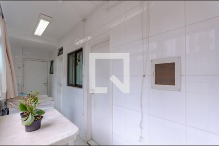 Apartamento à venda com 398m², 4 quartos e 4 vagas Apartamento à venda com 398m², 4 quartos e 4 vagasÁrea de Serviço