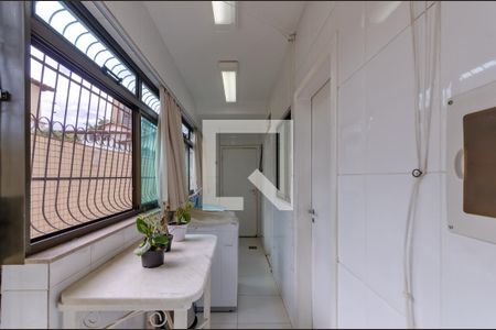 Apartamento à venda com 398m², 4 quartos e 4 vagas Apartamento à venda com 398m², 4 quartos e 4 vagasÁrea de Serviço