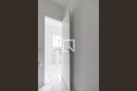 Studio para alugar com 30m², 2 quartos e sem vaga Studio para alugar com 30m², 2 quartos e sem vagaBanheiro