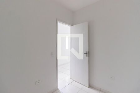 Quarto 2 de kitnet/studio para alugar com 2 quartos, 30m² em Jardim Lucia, São Paulo