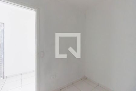 Quarto 1 de kitnet/studio para alugar com 2 quartos, 30m² em Jardim Lucia, São Paulo
