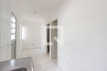 Cozinha e Área de Serviço de kitnet/studio para alugar com 2 quartos, 30m² em Jardim Lucia, São Paulo