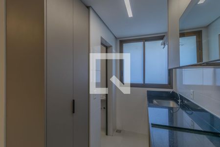Apartamento à venda com 140m², 3 quartos e 2 vagas Apartamento à venda com 140m², 3 quartos e 2 vagasÁrea de Serviço