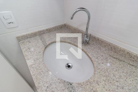 Apartamento à venda com 66m², 3 quartos e 2 vagasBanheiro da Suíte