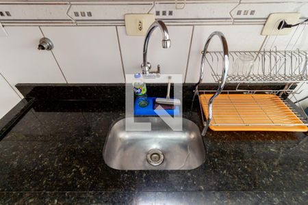 Apartamento para alugar com 50m², 2 quartos e 1 vagaDetalhe - Cozinha