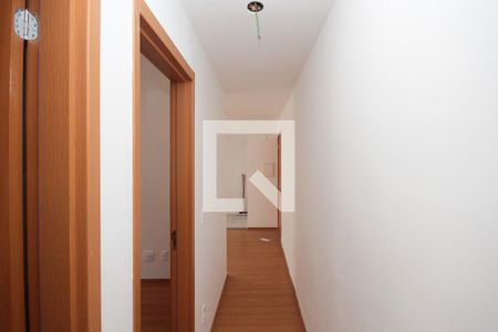 Corredor de apartamento para alugar com 2 quartos, 43m² em Cidade São Mateus, São Paulo