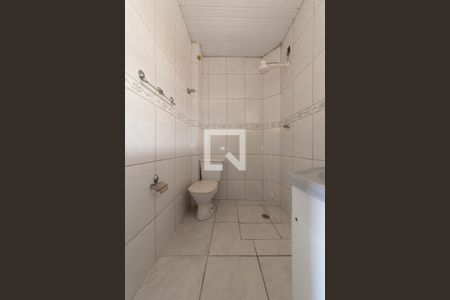 Banheiro de kitnet/studio para alugar com 1 quarto, 30m² em Vila Guarani (zona Sul), São Paulo