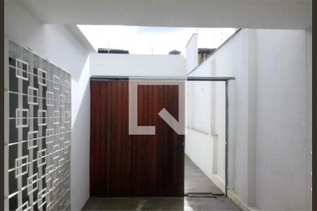 Casa à venda com 4 quartos, 180m² em Vila Cordeiro, São Paulo