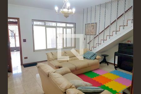Casa à venda com 3 quartos, 100m² em Vila Ivone, São Paulo