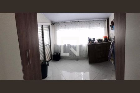 Casa à venda com 3 quartos, 180m² em Limoeiro, São Paulo