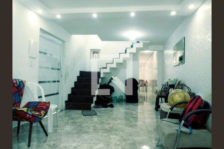 Casa à venda com 3 quartos, 120m² em São Lucas, São Paulo
