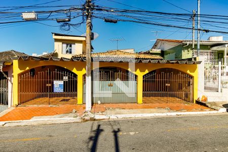 Casa à venda com 300m², 3 quartos e 4 vagasFachada 