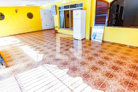 Casa à venda com 300m², 3 quartos e 4 vagasGaragem